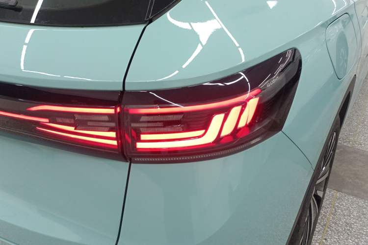 Used Volkswagen ID.4 X 2023 Ultra-Intelligent Long-Range Version Right Rear Taillight