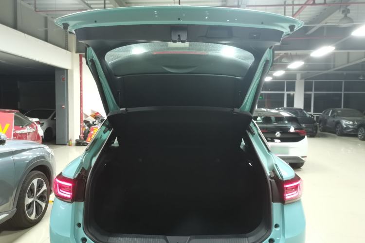Used Volkswagen ID.4 X 2023 Ultra-Intelligent Long-Range Version Trunk