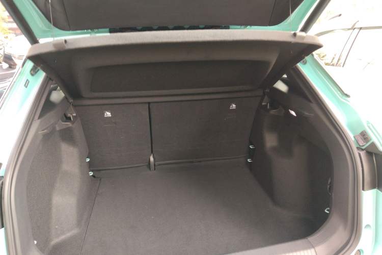 Used Volkswagen ID.4 X 2023 Upgraded Model Ultra-Long Range Version Trunk