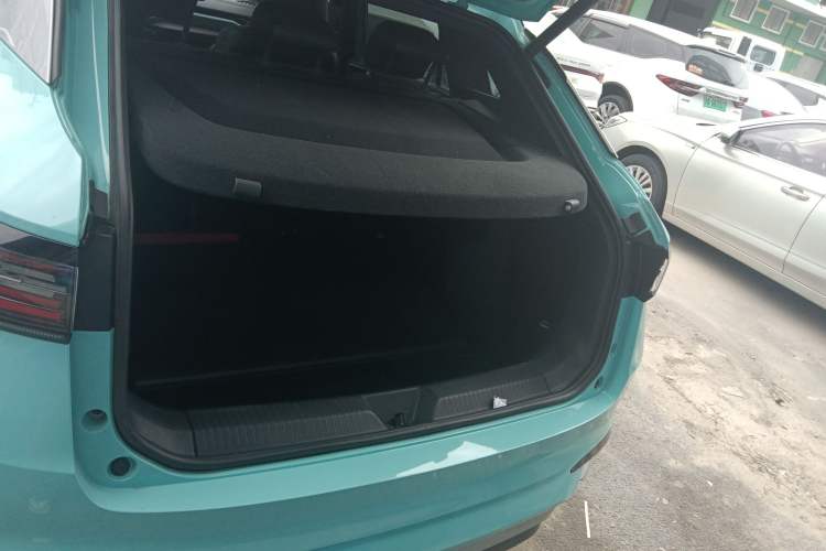 Used Volkswagen ID.4 X 2023 Smart Enjoyment Long-Range Version Trunk