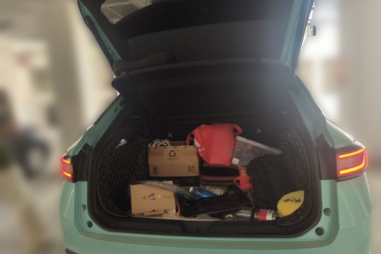 Used Volkswagen ID.4 X 2023 Pure Smart Edition Trunk