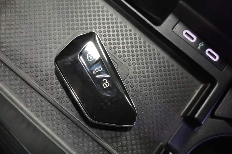 Used Volkswagen ID.4 X 2023 Ultra-Intelligent Long-Range Version Vehicle Key