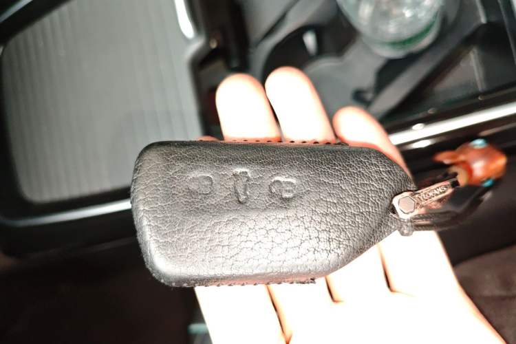 Used Volkswagen ID.4 X 2023 Pure Long-Range Version Vehicle Key