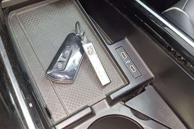 Used Volkswagen ID.4 X 2023 Ultra-Intelligent Long-Range Version Vehicle Key