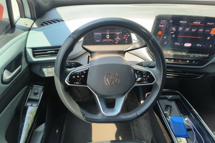Used Volkswagen ID.4 X 2023 Ultra-Intelligent Long-Range Version Steering Wheel