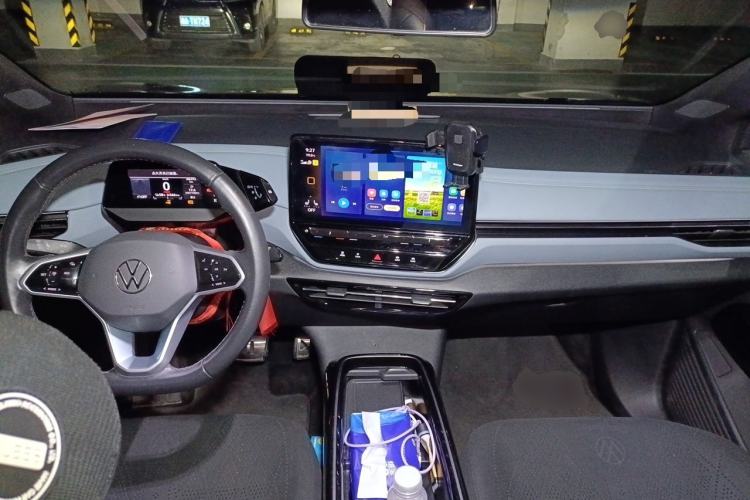 Used Volkswagen ID.4 X 2023 Pure Smart Edition Center Console