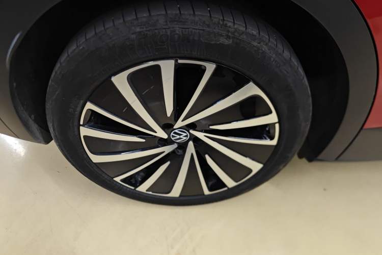 Used Volkswagen ID.4 X 2023 Ultra-Intelligent Long-Range Version Right Rear Wheel Hub