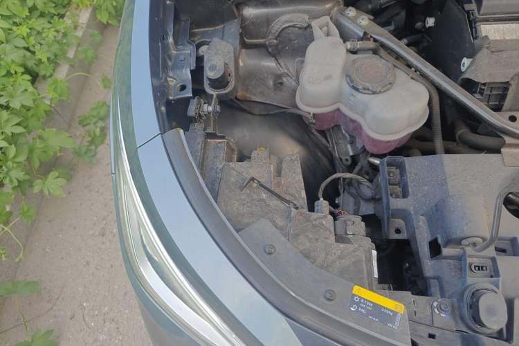 Used Volkswagen ID.4 X 2023 Pure Long-Range Version Engine Bay Right