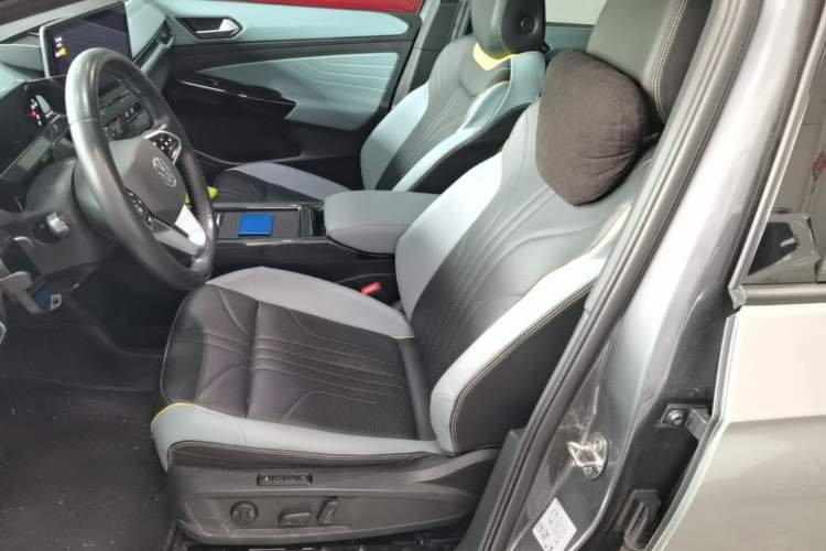 Used Volkswagen ID.4 X 2023 Upgraded Model Ultra-Long Range Version Left Front Seat