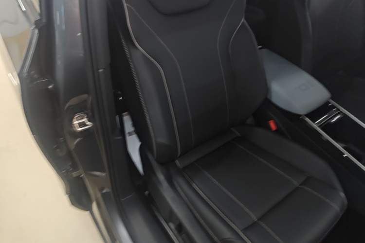 Used Volkswagen ID.4 X 2023 Upgraded Model Pure Intelligent Enjoyment Version Right Front Seat
