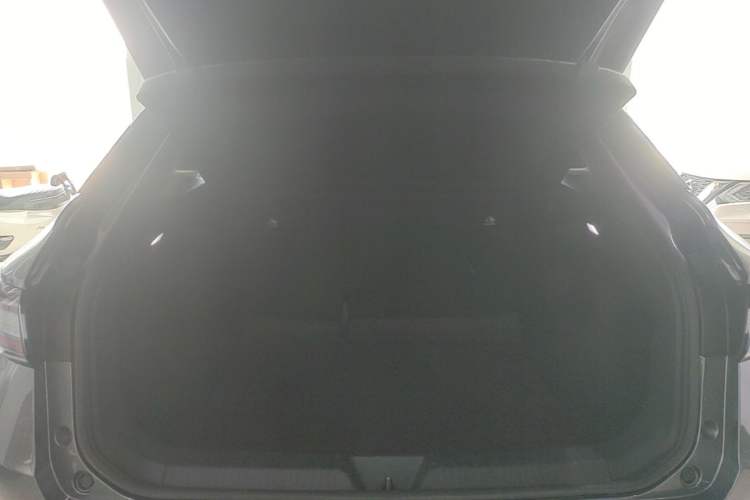 Used Volkswagen ID.4 X 2023 Pure Smart Edition Trunk