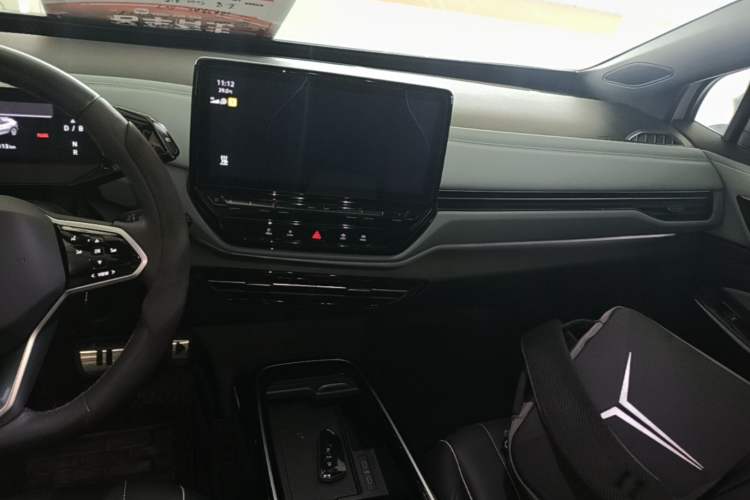Used Volkswagen ID.4 X 2023 Upgraded Model Pure Long-Range Version Audio And AC Panel