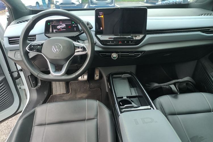 Used Volkswagen ID.4 X 2023 Pure Smart Edition Center Console