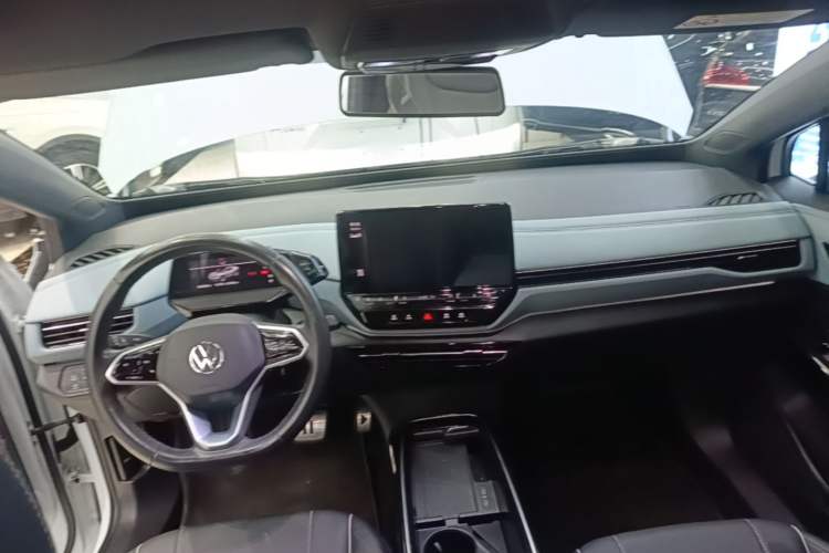 Used Volkswagen ID.4 X 2023 Pure Smart Edition Center Console