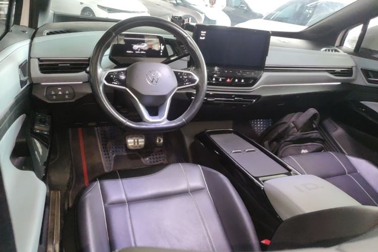 Used Volkswagen ID.4 X 2023 Pure Smart Edition Center Console