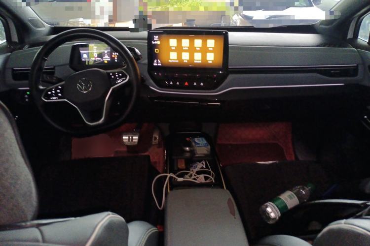 Used Volkswagen ID.4 X 2023 Pure Smart Edition Center Console