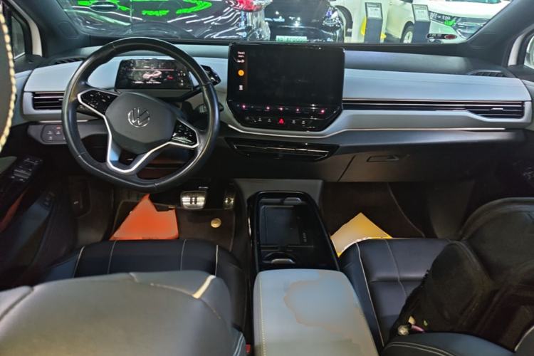 Used Volkswagen ID.4 X 2023 Pure Smart Edition Center Console
