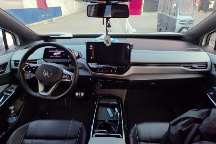 Used Volkswagen ID.4 X 2023 Pure Smart Edition Center Console