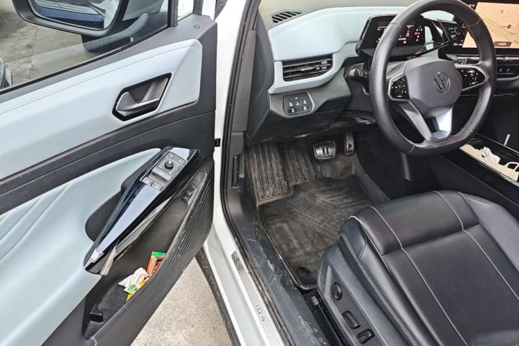 Used Volkswagen ID.4 X 2023 Pure Smart Edition Driver Seat
