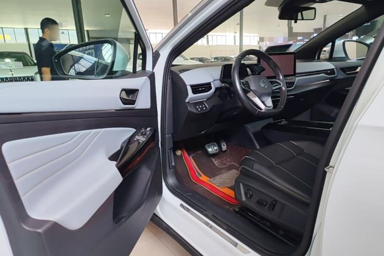 Used Volkswagen ID.4 X 2023 Pure Smart Edition Driver Seat
