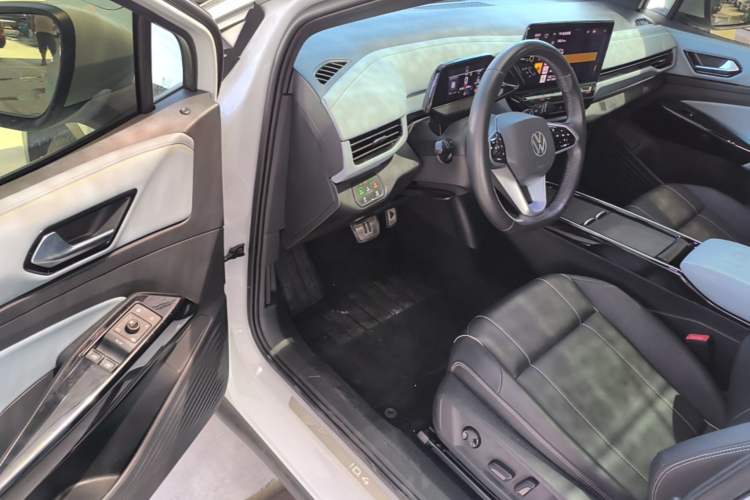 Used Volkswagen ID.4 X 2023 Pure Smart Edition Driver Seat