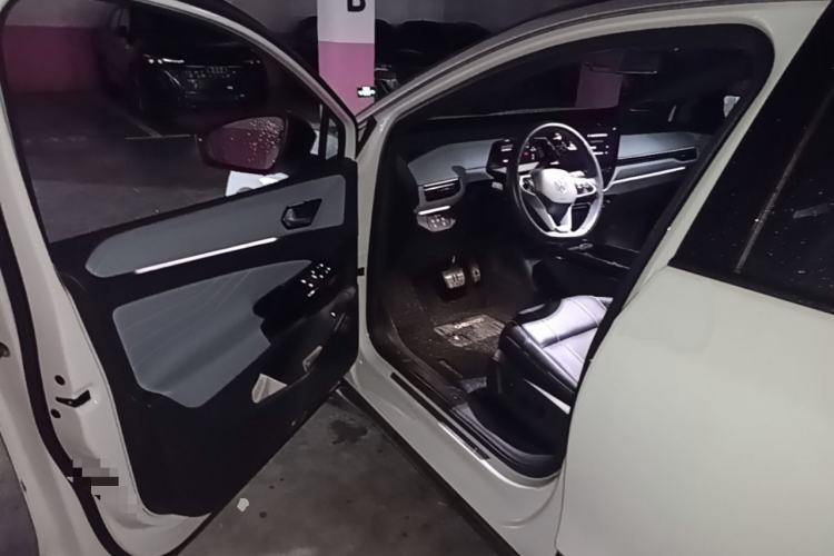 Used Volkswagen ID.4 X 2023 Pure Smart Edition Driver Seat