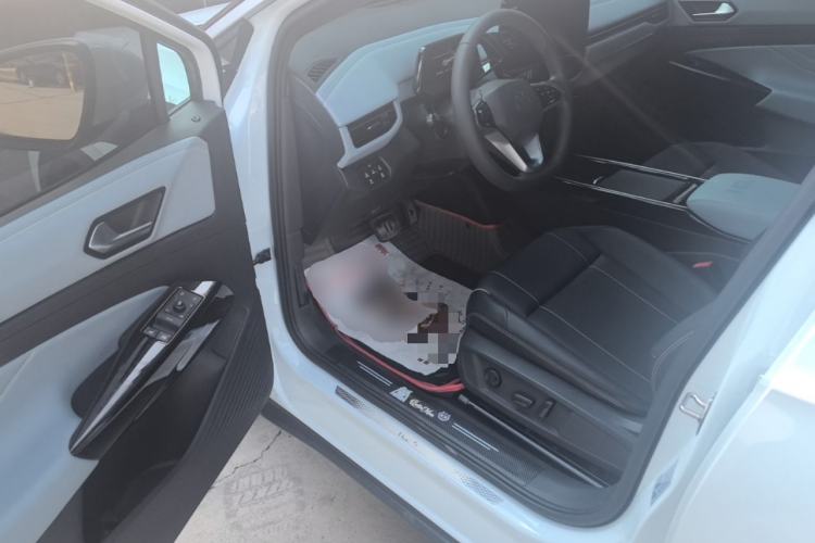 Used Volkswagen ID.4 X 2023 Pure Long-Range Version Driver Seat