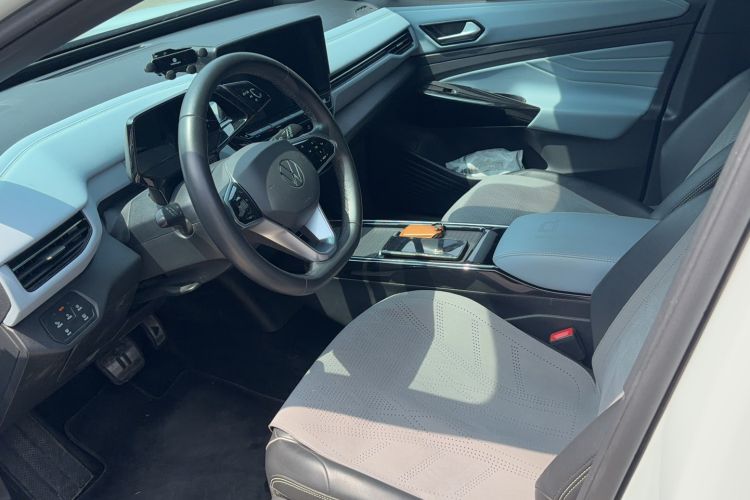 Used Volkswagen ID.4 X 2023 Pure Long-Range Version Driver Seat