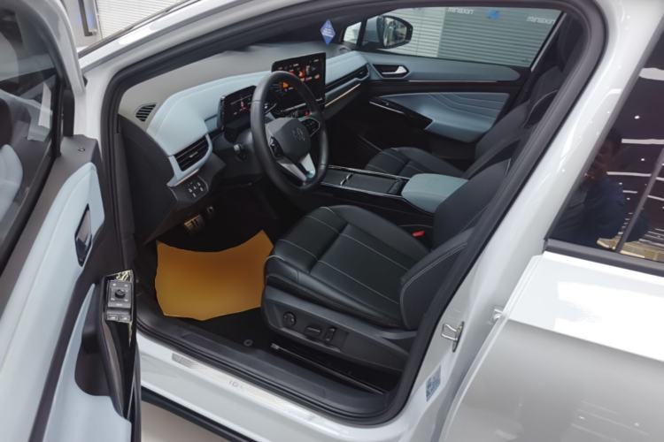 Used Volkswagen ID.4 X 2023 Pure Smart Edition Driver Seat