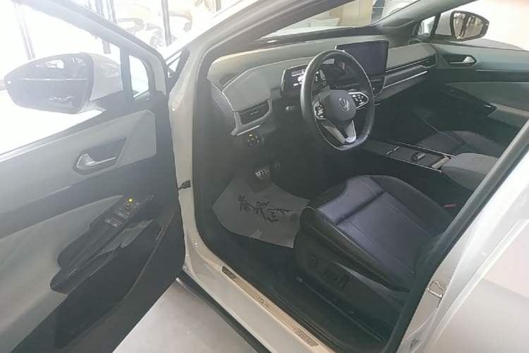 Used Volkswagen ID.4 X 2023 Pure Smart Edition Driver Seat