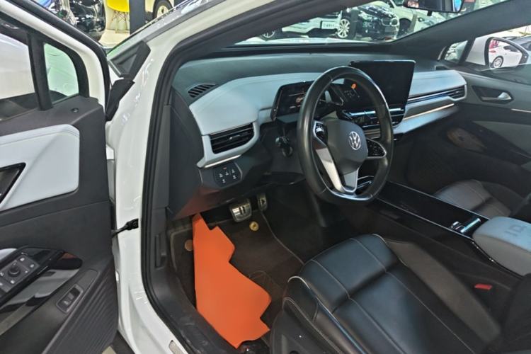 Used Volkswagen ID.4 X 2023 Pure Smart Edition Driver Seat