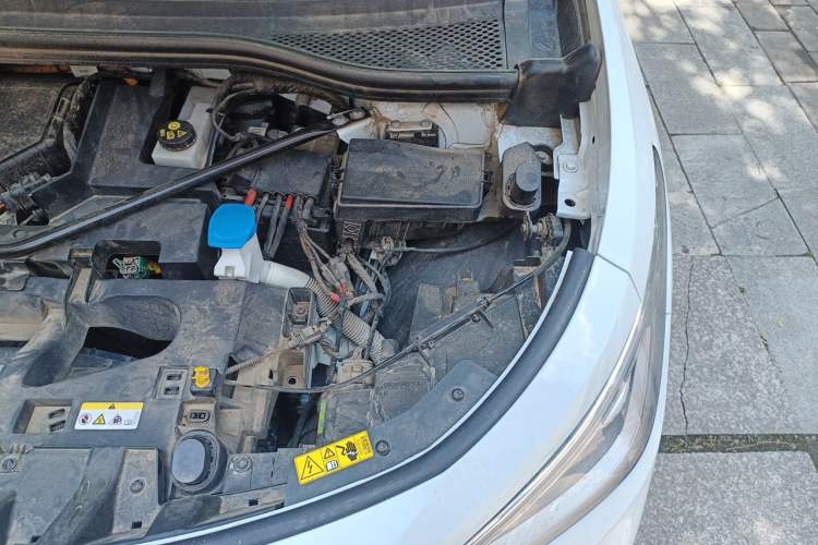 Used Volkswagen ID.4 X 2023 Pure Long-Range Version Engine Bay Left