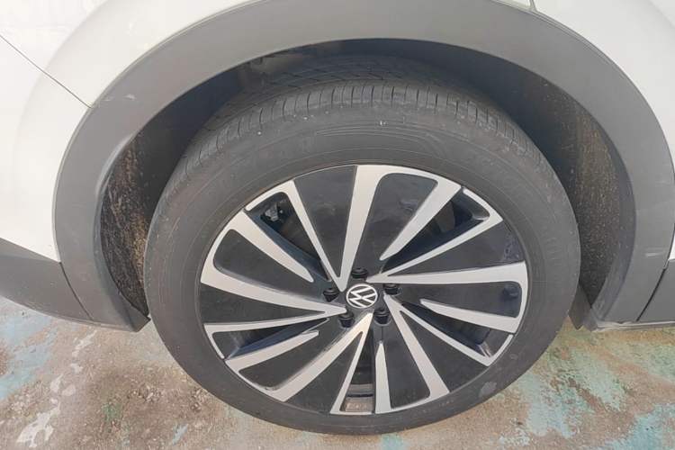 Used Volkswagen ID.4 X 2023 Pure Long-Range Version Exterior 5