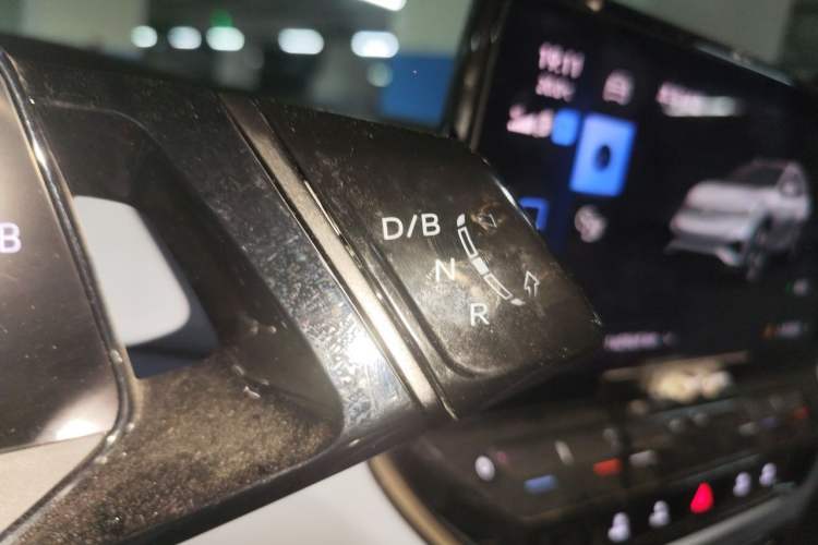 Used Volkswagen ID.4 X 2023 Ultra-Intelligent Long-Range Version Gear Lever