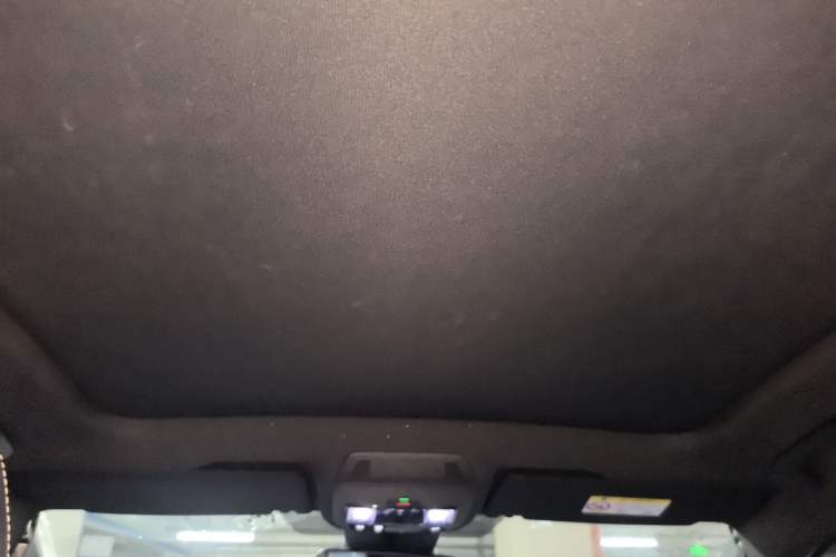 Used Volkswagen ID.4 X 2023 Ultra-Intelligent Long-Range Version Headliner