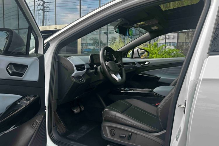 Used Volkswagen ID.4 X 2023 Upgraded Model Pure Intelligent Enjoyment Version Interior 4
