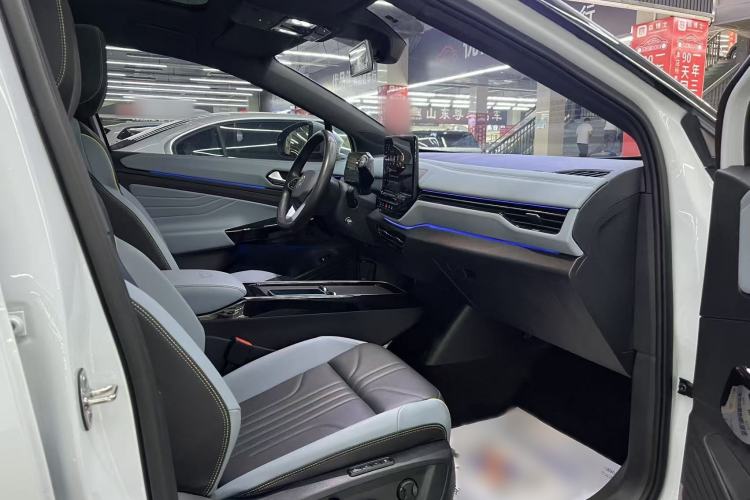 Used Volkswagen ID.4 X 2023 Ultra-Intelligent Long-Range Version Interior 4