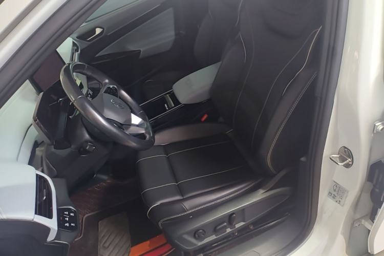 Used Volkswagen ID.4 X 2023 Pure Smart Edition Left Front Seat