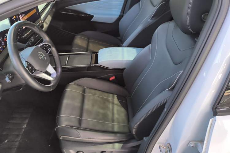 Used Volkswagen ID.4 X 2023 Pure Smart Edition Left Front Seat