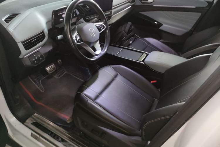 Used Volkswagen ID.4 X 2023 Pure Smart Edition Left Front Seat