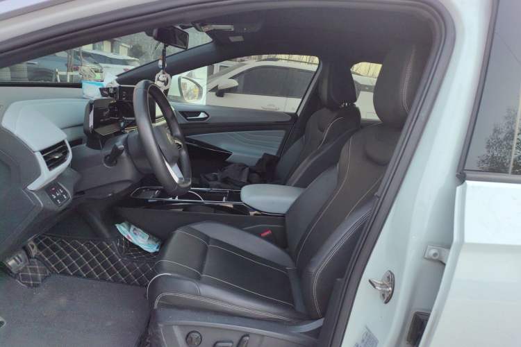 Used Volkswagen ID.4 X 2023 Pure Smart Edition Left Front Seat
