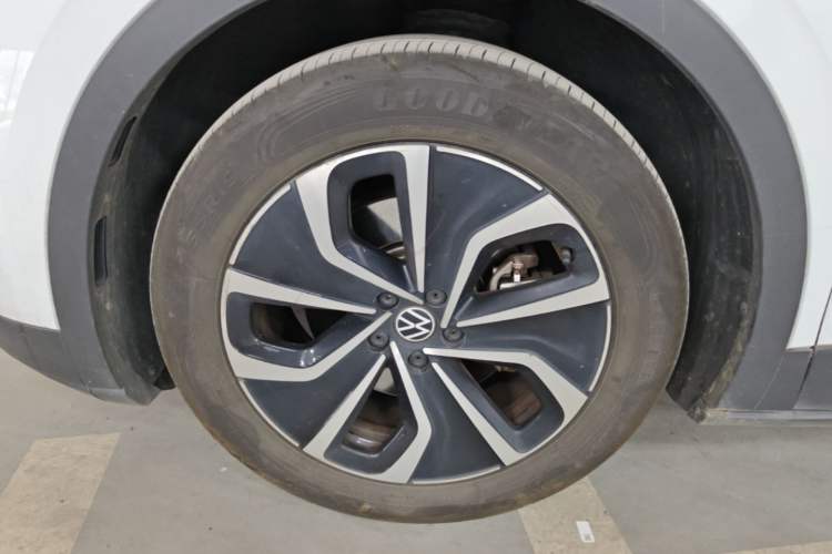 Used Volkswagen ID.4 X 2023 Pure Smart Edition Left Front Wheel Hub