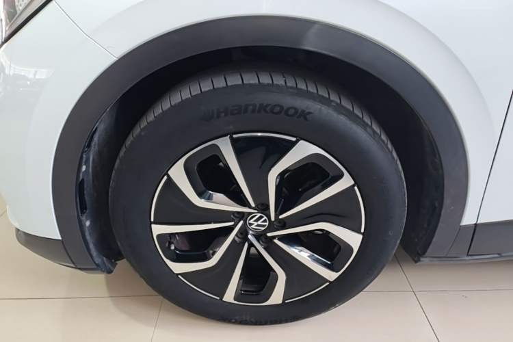 Used Volkswagen ID.4 X 2023 Pure Smart Edition Left Front Wheel Hub