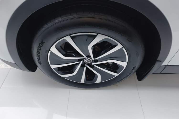 Used Volkswagen ID.4 X 2023 Pure Smart Edition Left Front Wheel Hub