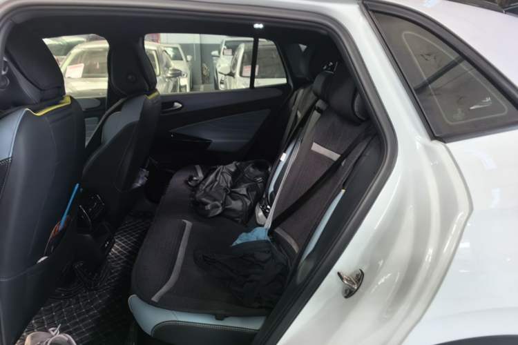 Used Volkswagen ID.4 X 2023 Upgraded Model Ultra-Long Range Version Left Rear Seat