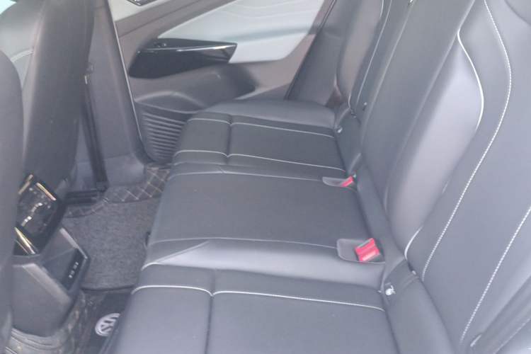 Used Volkswagen ID.4 X 2023 Pure Long-Range Version Left Rear Seat