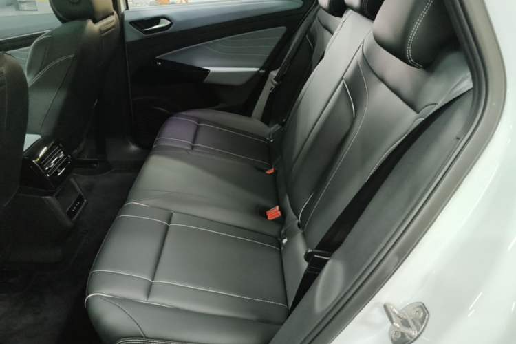 Used Volkswagen ID.4 X 2023 Pure Long-Range Version Left Rear Seat
