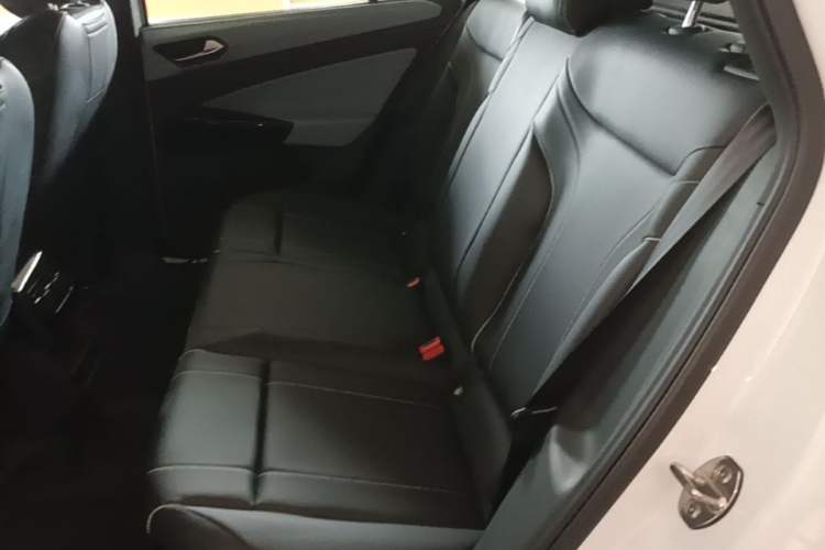 Used Volkswagen ID.4 X 2023 Upgraded Model Pure Long-Range Version Left Rear Seat