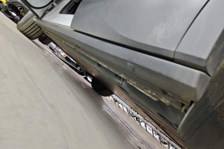 Used Volkswagen ID.4 X 2023 Pure Smart Edition Left Side Sill
