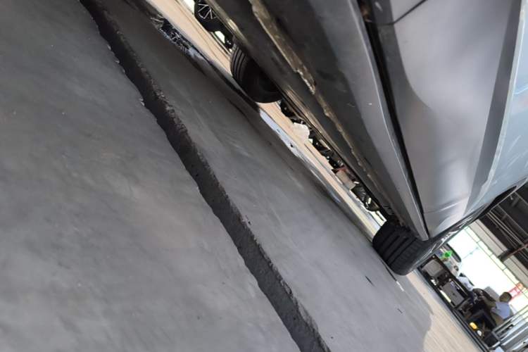 Used Volkswagen ID.4 X 2023 Pure Smart Edition Left Side Sill
